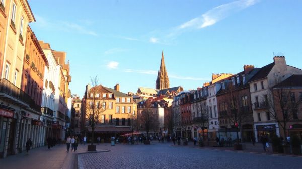 Top offres de location d'utilitaires à Toulouse, zéro frais cachés